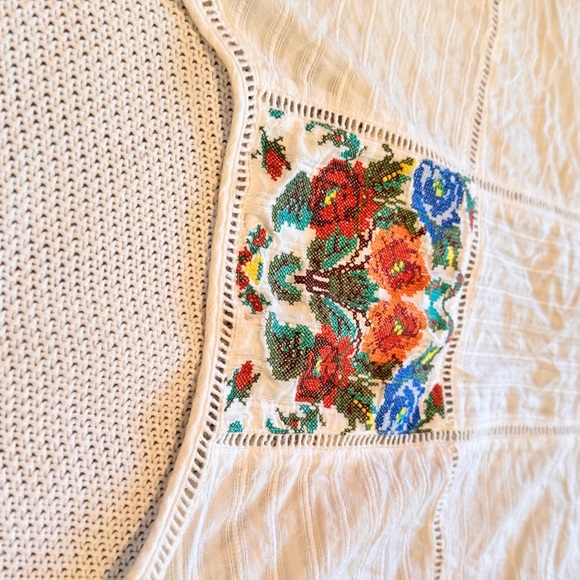 ANTHROPOLOGIE Under Skies Boho Embroidered White Women's Top w Tassels - Picture 5 of 13